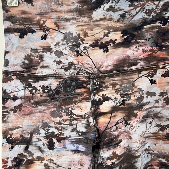 Lululemon aligns - Picture 2 of 2